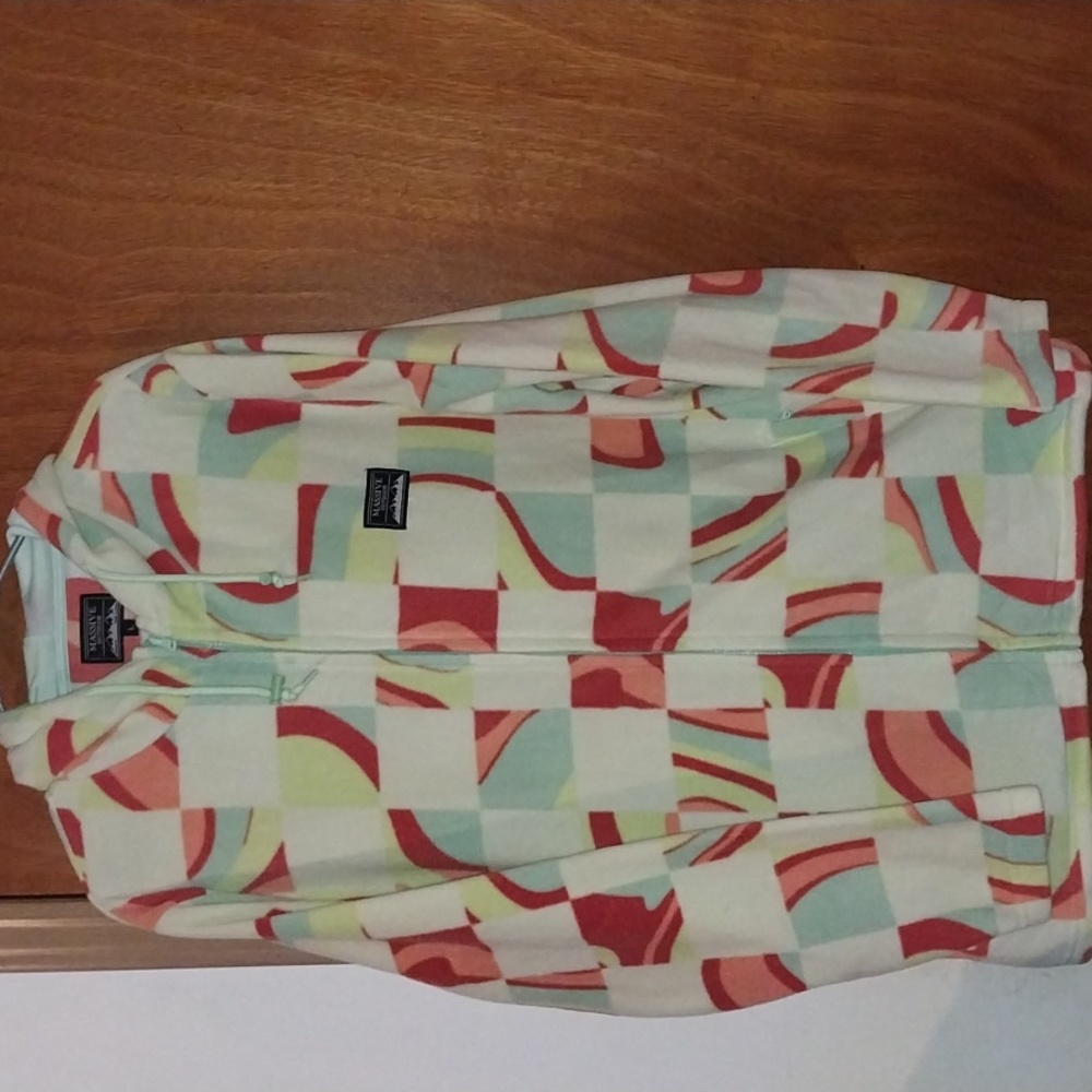 Massive Outdoors Woman's Large Full Zip Fleece Hooded Jacket. Multicolor